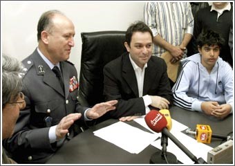 الشرطة اللبنانية تحرر الفتى أمين الخنسا وتلقي القبض على خاطفيه الأربعة في عاليه