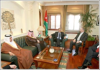 «الوزاري العربي» يحمّل عاهل الأردن رسالة إلى أوباما تتمسك بـ «مبادرة السلام»