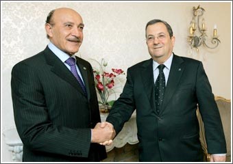 سليمان يلتقي ليبرمان ويسلم نتنياهو وباراك دعوة لزيارة مصر