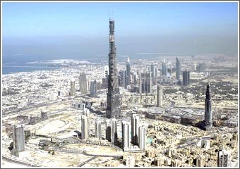 الإمارات: تأشيرة متعددة لملاك العقارات الأجانب