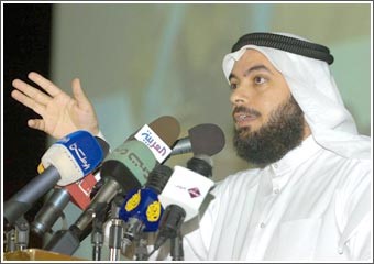 الحربش: نعيش حالة تشويه إعلامي والبعض وصفني بأنني من نواب التأزيم