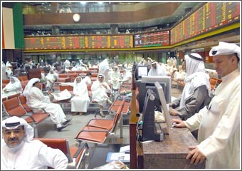 المخاوف من انخفاض السوق الأسبوع المقبل تدفع لعمليات بيع قوية
