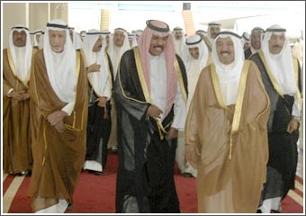 الأمير عاد إلى البلاد بعد زيارة رسمية للصين