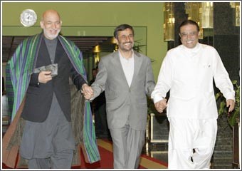 نجاد وزرداري وكرزاي وقّعوا «إعلان طهران»: سنكافح الإرهاب