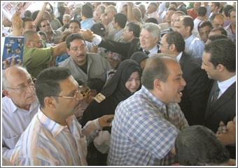 انتخابات الزمالك بدأت وأزمة صحية لعباس