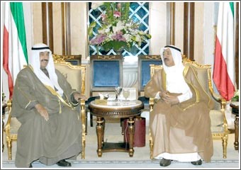 الأمير استقبل ولي العهد والخرافي ورئيس الوزراء والمبارك وأعضاء مكتب المجلس