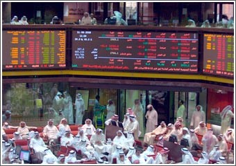 التصريحات غير المريحة لبعض النواب والمخاوف من عدم إقرار قانون الاستقرار تدفع البورصة للهبوط والحد من الشراء وإقبال المتداولين على البيع