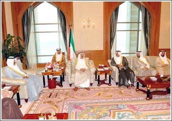 الأمير للنواب: يجب توافق التشريعات والقوانين مع استحقاقات التقدم والتطور وميزانية الدولة لتعزيز روافد الاقتصاد وجعل الكويت مركزاً مالياً وتجارياً