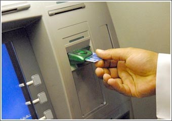 8.8 مليارات دينار إجمالي قيمة المعاملات بالبطاقات البلاستيكية في نهاية 2008 مقارنة بنحو 8.1 مليارات دينار في 2007 
