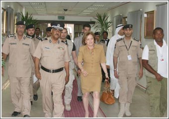 السفيرة الأميركية زارت مركز تأهيل العائدين من غوانتانامو
