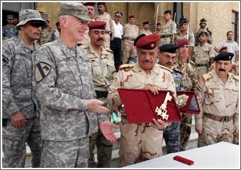 العراق: قوات الأمن والجيش في حالة تأهب قصوى استعداداً لرحيل القوات الأميركية عن المدن اليوم 