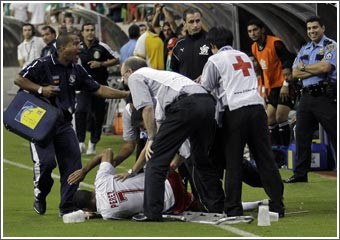 غوادلوب إلى ربع نهائي الكأس الذهبية أحداث شغب في مباراة المكسيك وبنما