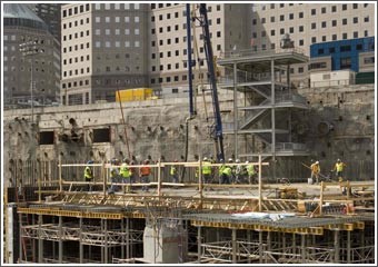 عودة الانتعاش لقطاع الخدمات المالية منتصف 2010