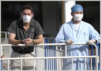 قلق واضطراب في مصر بعد وفاة أول حالة بإنفلونزا الخنازير 