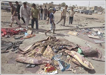 مقتل 27 شخصاً في 5 انفجارات استهدفت مصلين شيعة بالعراق