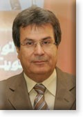 نقولا لـ «الأنباء»: أرغب في سماع المعارضة تدافع عن عون بدلاً من أن «يغني كل منها على ليلاه»