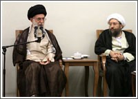 خاتمي يحذّر: النظام يعيش أصعب مراحله وخامنئي يعين شقيق لاريجاني رئيساً للسلطة القضائية 
