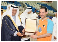 النواب أمطروا شباك الحكومة بنصف درزن مع الرأفة.. بعد انهيار لياقة الوزراء