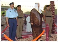 النائب الأول حضر حفل إفطار القوة البرية:رجال قواتنا المسلحة البواسل يتمتعون بروح معنوية عالية