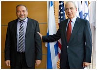 «هآرتس» تكشف عن قرب استئناف المفاوضات وإعلان الدولة  الفلسطينية خلال عامين.. والسلطة تنفي
