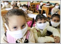 «الخنازير» تغزو المدارس.. ومصر تطالب «الصحة العالمية» بـ 15 مليون لقاح مجاني