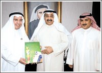 مكرمون في الحفل الختامي لـ «الابن البار»: الجائزة تستحق التشجيع لنشرها عربياً ودولياً