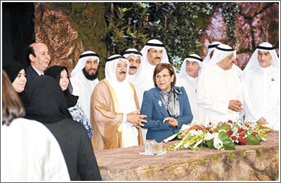 الأمير: الكويت تنتظر بناء أجيال متسلّحة بالعلم لمواجهة التحديات