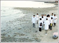 النادي العلمي: تشكيل فريق عمل لإجراء فحوصات وتجارب لمياه الصرف الصحي وأثرها في تلوث البحر