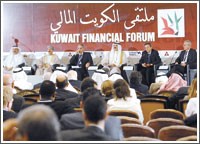 مشاركون: يجب تفعيل الدور الرقابي بقطاع المصارف للخروج من الأزمة