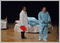 «بلاد التراجيديا» كشفت ألاعيب «الأطباء» على مسرح الدسمة