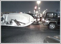 مصرع أميركيين في انقلاب مركبتهما قرب الأديرع وانقلاب طراد يغلق المنطقة الحرة لساعتين