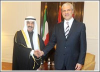 رئيس الوزراء سلّم رئيس صربيا رسالة من صاحب السمو تضمنت تعزيز العلاقات الثنائية في شتى المجالات