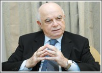 صلاح سلام لـ «الأنباء»: الكويت ذات تاريخ عريق في الديموقراطية