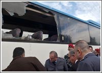 لبنان: رصاص على حافلة سورية.. والمعلم يعتبره رداً على نجاح زيارة الحريري