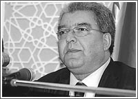 المشنوق لـ «الأنباء»: الأسابيع المقبلة ستكشف عن عمق تفاهم الأسد ـ الحريري