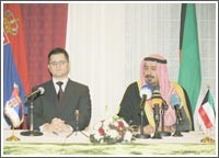 محمد الصباح رداً على ما تردد عن نقل الرئيس المصري رسالة من إيران لدول الخليج: مبارك ليس بساعي بريد والموضوع الإيراني لم يكن محل نقاش