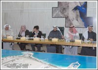 العنزي: لا ارتداد للعقارات الواقعة على الشوارع الرئيسية والساحات وعدم السماح بالاستغلال التجاري ... والارتداد متراً ونصف المتر  جهة الجار