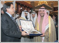 العلمي: «الخليج العربي القابضة» تسعى لتعزيز القدرات التنافسية للمنتج الوطني بالسوق المحلي