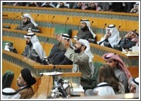 خلاف نيابي حال دون التصويت على إسقاط فوائد القروض وتحذير حكومي بردّ القانون في حال الإصرار على إقراره
