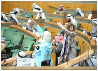 خلاف نيابي حال دون التصويت على إسقاط فوائد القروض وتحذير حكومي بردّ القانون في حال الإصرار على إقراره
