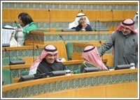 خلاف نيابي حال دون التصويت على إسقاط فوائد القروض وتحذير حكومي بردّ القانون في حال الإصرار على إقراره