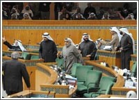 خلاف نيابي حال دون التصويت على إسقاط فوائد القروض وتحذير حكومي بردّ القانون في حال الإصرار على إقراره