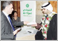 التجاري يرعى حفل تكريم خريجي كلية العلوم الاجتماعية