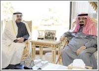 حمد جابر العلي ومشعل بن عبدالعزيز بحثا العلاقات التاريخية بين السعودية والكويت