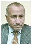 «الجنف» انحناء الفقرات للجانب وأسباب حدوثها