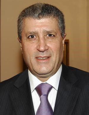 محمد عبدالحميد بيضون