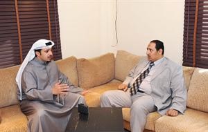 خالد الفضالة متحدثا للزميل اسامة ابو السعود
