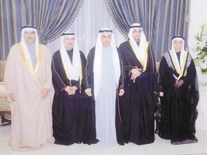 صالح الفضالة يبارك
