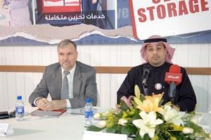 علي طالب عبدالرحيم متحدثا خلال المؤتمر الصحافي
