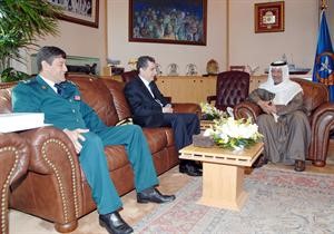 الشيخ جابر المبارك خلال لقائه السفير اللبناني والملحق العسكري الجديد العميد رسلان حلوي

